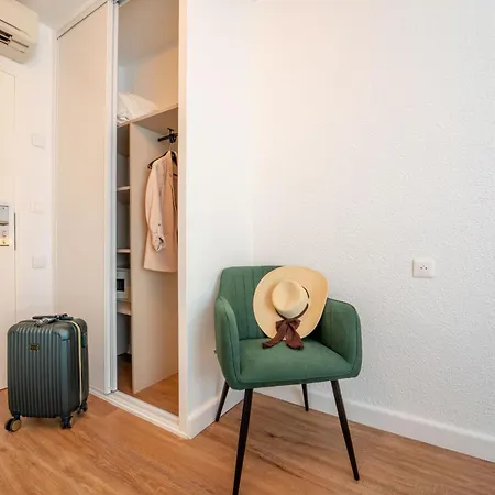 Logis La Forestiere Hotell 3*