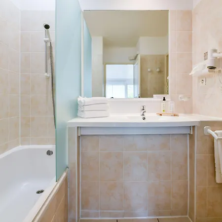 Logis La Forestiere Hotell