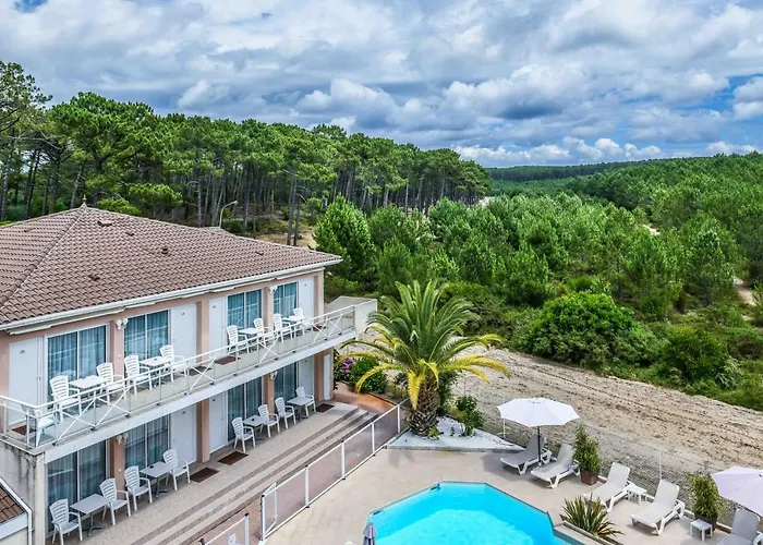 Hotell Logis La Forestiere 3*