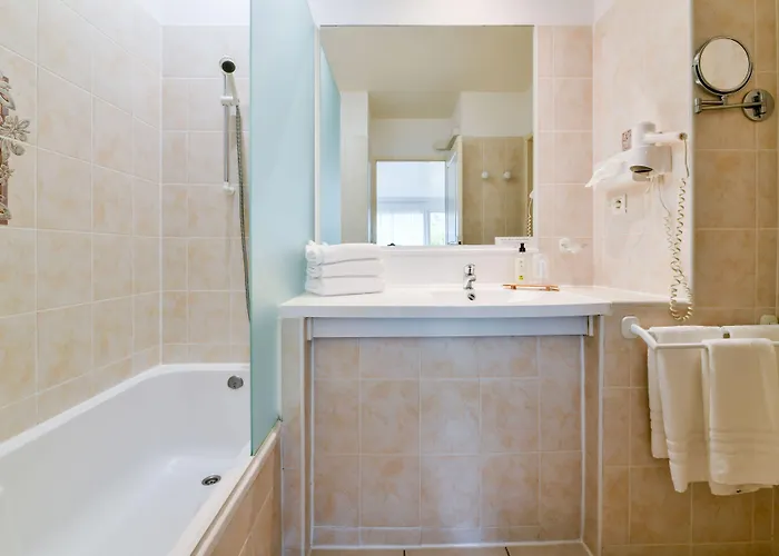 Logis La Forestiere Hotell
