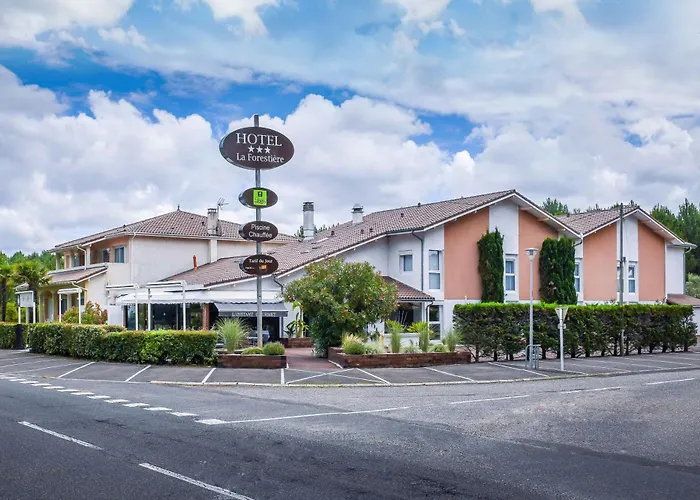 Logis La Forestiere Hotell