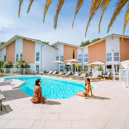 Logis La Forestiere بيسكاروس-بلاج