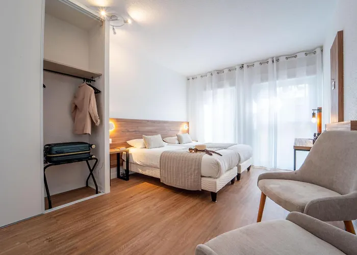 Logis La Forestiere Отель Бискаросс-Плаж