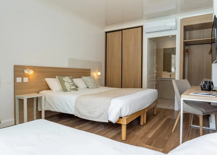 Отель Logis La Forestiere