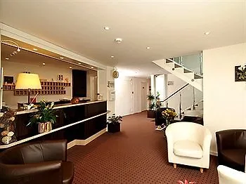 Logis La Forestiere 3* بيسكاروس-بلاج