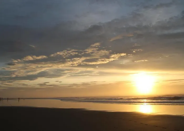 Logis La Forestiere Бискаросс-Плаж