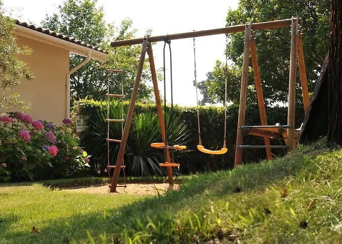 Logis La Forestiere فندق بيسكاروس-بلاج